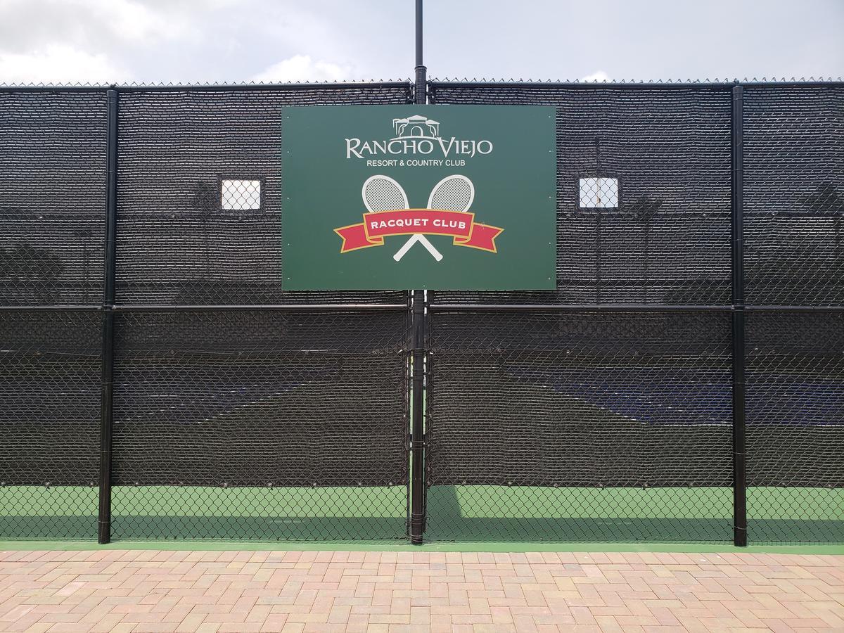 Rancho Viejo Resort Luaran gambar